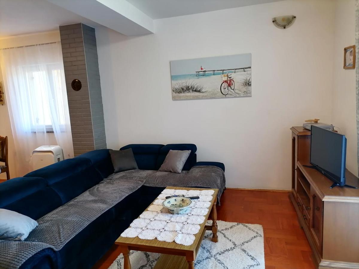 Sem Apartment Tar-Vabriga Bagian luar foto