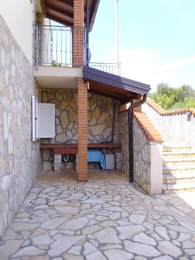 Sem Apartment Tar-Vabriga Bagian luar foto